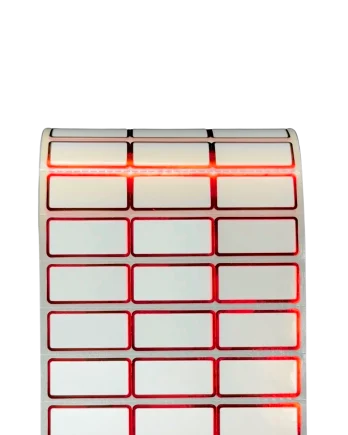 PP Gloss White Packaging Label with KRed Round Corner 2.5 x 1.2 cm<br>สติ๊กเกอร์ติดกล่องติดถุงพีพีขาวเงา/พีพีขาวมันสีเคแดงเงารอบดวง<br>ไดคัทมุมมน ขนาด 2.5 x 1.2 ซม.